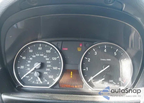 2010 BMW 135I из США, поврежденный, VIN WBAUC7C52AVK81082